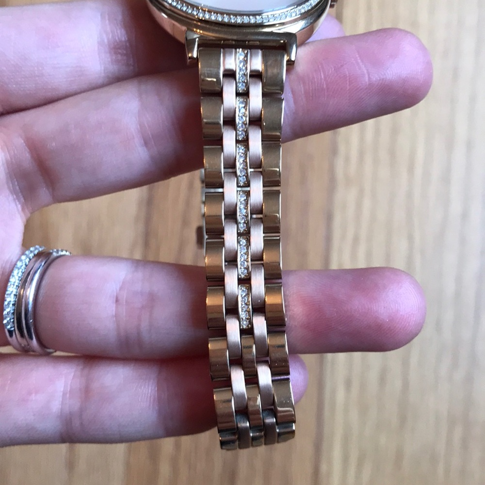 Gorgeous Michael Kors Watch - Picture 5 of 7